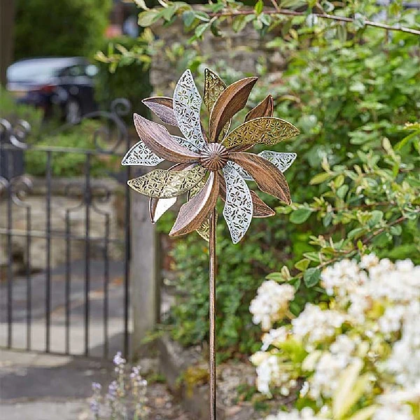 Smart Garden Ánemos Wind Spinner 3 Smart Garden Ánemos Wind Spinner