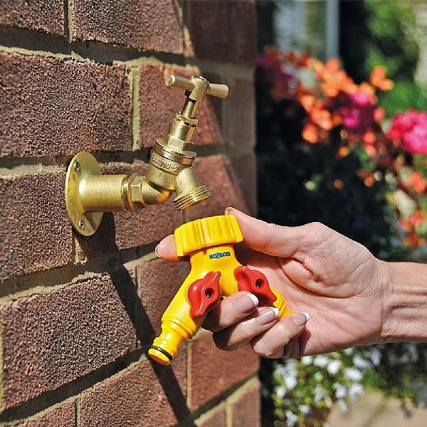 Hozelock Dual Tap Connector 4 Hozelock Dual Tap Connector - Image 2